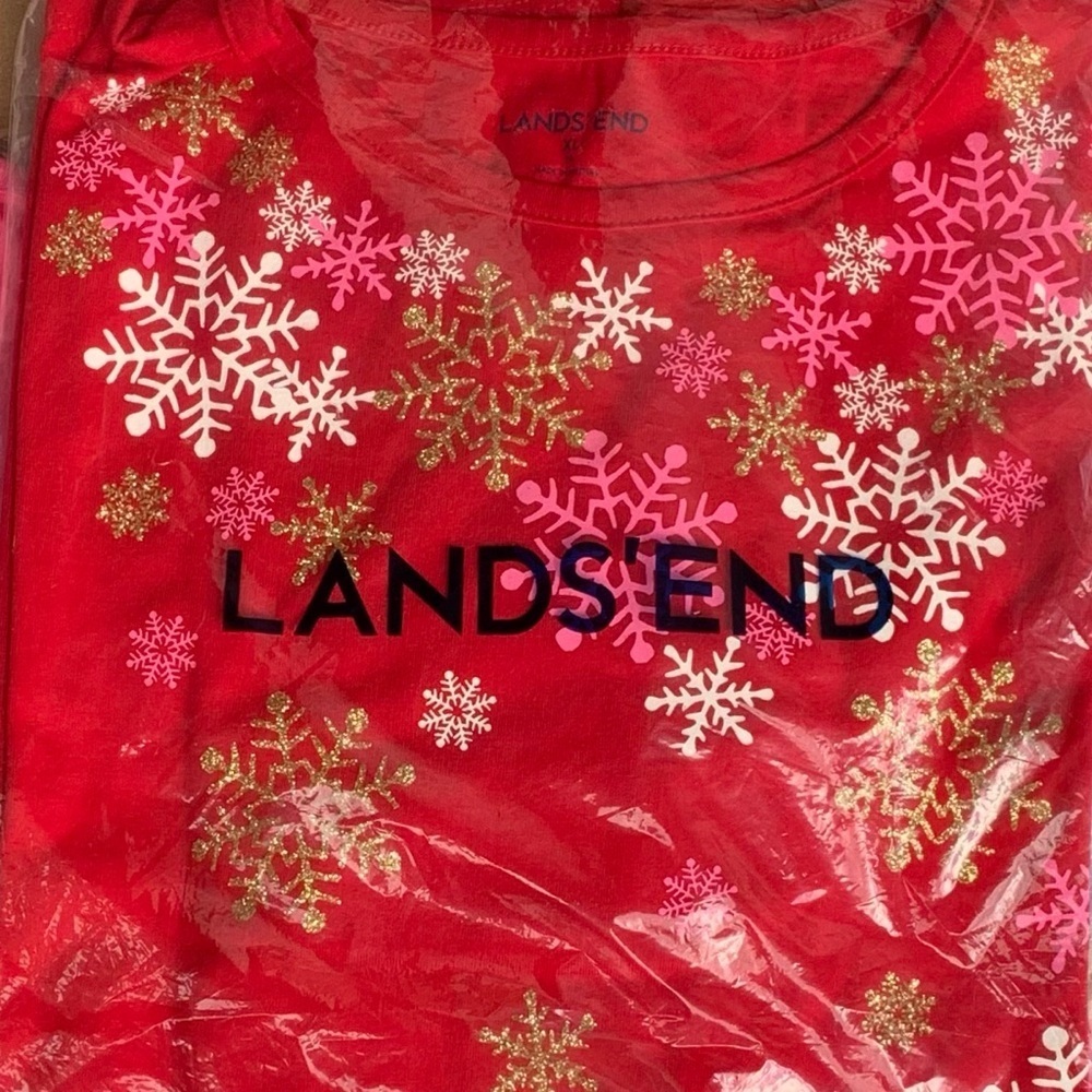 LandsEnd Girls Graphic Tee Shirt FALLING SNOWFLAKES Long Sleeve Crew Neck XL-16 - Picture 2 of 2